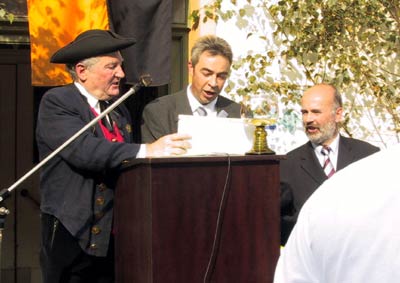 Knauber, Frauenfeld und v.d.Malsburg singen das Rohrbachlied...