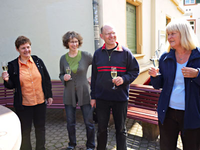 Mitwirkende trinken Prosecco