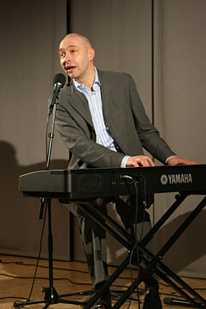 Arnim Töpel am E-Piano