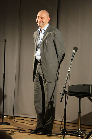 Arnim Töpel freut sich über den Applaus