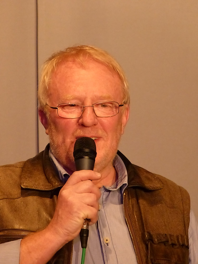 Begrüßung durch Gerhard Peters Begrüßung durch Gerhard Peters