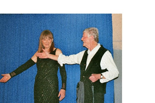 files/bilder/2015/Aydt-und-Frank-2015/Anne&Jo Ueberzieher_Neg.Nr.12.jpg files/bilder/2015/Aydt-und-Frank-2015/Anne&Jo Ueberzieher_Neg.Nr.12.jpg